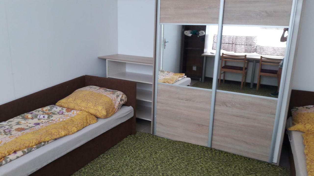 Apartman Yvet Sucany 외부 사진