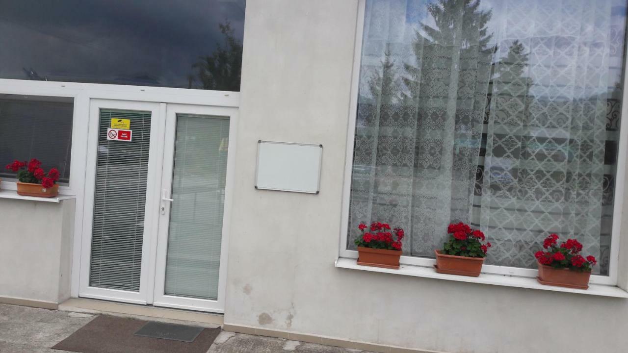 Apartman Yvet Sucany 외부 사진
